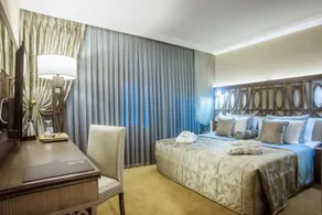Cadence Design Hotel - Image 2