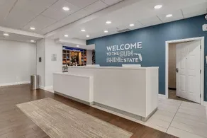Holiday Inn Express & Sui Destin-Miramar Beach - Image 3