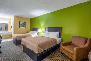Quality Inn West Columbia - Cayce - Image 3