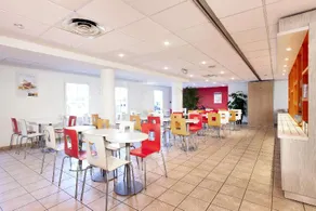 Hotel Première Classe Paris Ouest - Pont De Suresnes - Image 3