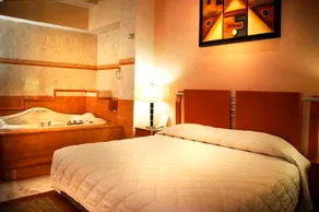 Hotel Suites Campestre - Image 4