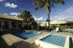 McNevins Tamworth Motel - Image 3