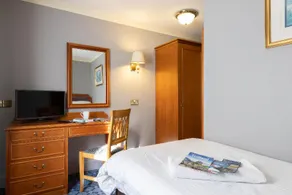 Caledonian Hotel - Fort William - Image 5