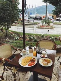 Hotel Fabris -Luxury Inn - Image 2
