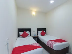 OYO 474 Hotel 91 - Image 5