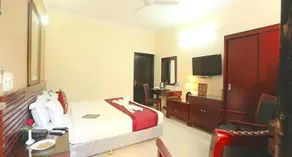 Yamuna Appartment - Image 2