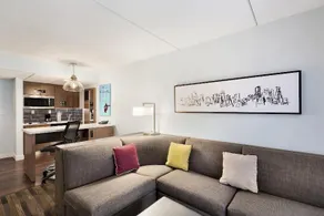 CLT Sky Suites - Image 4