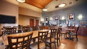 Best Western Valencia Inn - Image 3