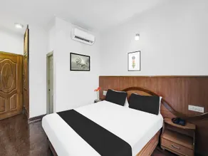 Mahendra Hotels - Image 1
