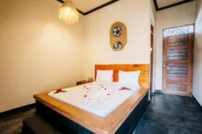 La Fotana Restaurant And Bungalows - Image 5