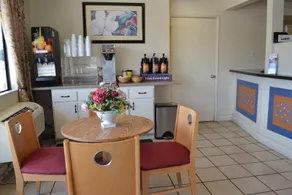 Vagabond Inn Fresno - Image 3