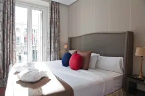 Luxury Suites Madrid - Image 5