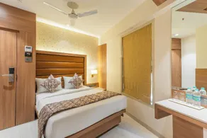 Hotel Supreme Comforts Mumbai Airport - Image 2