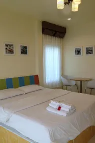Napat Resort Koh Sichang - Image 2