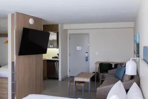 Tulsa South Medical Hotel & Suites - Image 2