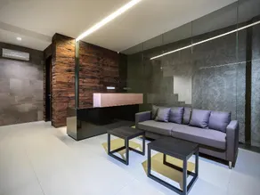 Upscale Suites - Image 2