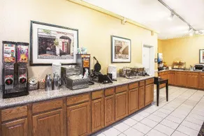 La Quinta Inn by Wyndham Berkeley - Image 5