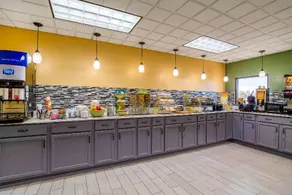 Quality Inn West Columbia - Cayce - Image 2