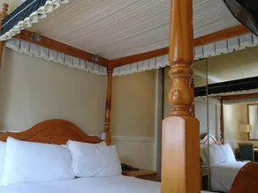Gleniffer Hotel - Image 3