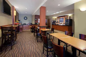 AmericInn by Wyndham Rochester Airport - Image 4