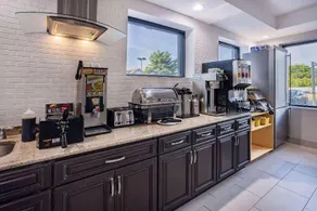Wingate by Wyndham Fishkill - Image 2