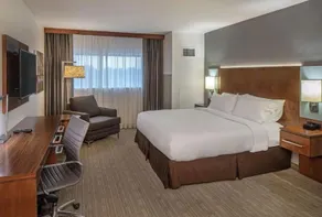 DoubleTree By Hilton Omaha Southwest - Image 5