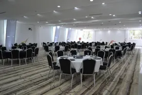 The Lakes Hotel and Conference - Image 4
