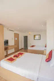 Prince Hotel - Image 3