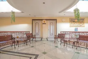 RedDoorz Near Setrasari Mall - Image 4