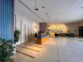 Goldcrest Executive - Image 3