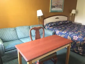 Budget Inn & Suites - Image 2