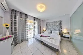 Sun Rise Hotel - Image 2