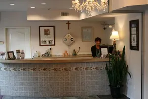 Tides Inn & Suites - Image 2