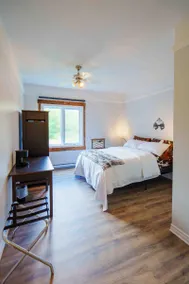 Hotel Varennes Grand Montreal - Self Check In - Image 3