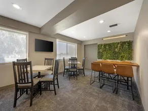 GreenTree Inn - Image 2
