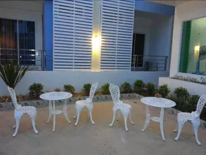 De-complex Apartment - Image 3