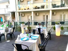 Palotel Luxury Hotel - Image 4