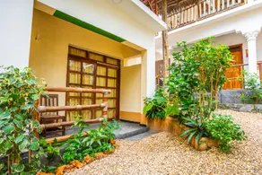 La Fotana Restaurant And Bungalows - Image 2