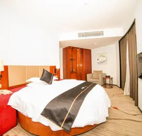 Zhongdao Hotel (Guangzhou Shacun Metro Station) - Image 2