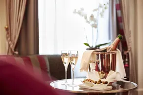The Dufour Suites & Rooms - Image 3