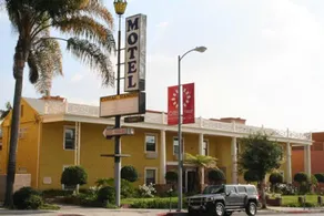 Coral Sands Motel - Image 3