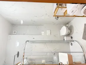 Riverside Apartment - Image 2