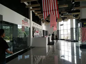 Hype Motorsports Hotel - Image 5
