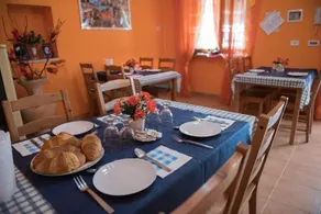 Red Rose Bed & Breakfast - Image 2