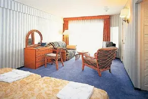 Wakayama Marina City Royal Pines Hotel - Image 3