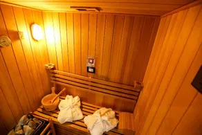 Escape Luxury Suite - Image 4