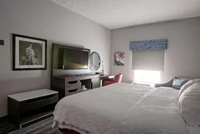 Hampton Inn Moultrie - Image 4