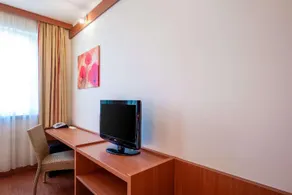 City Hotel Budapest - Image 3