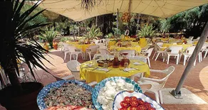 Hotel Triton - Image 3