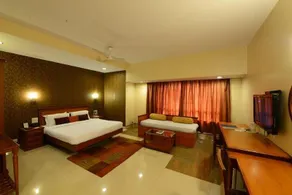 Hotel Woodland - Image 5